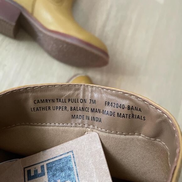 Frye Women's Tan and Yellow Genuine Leather Boots brand new with tags - Picture 8 of 8